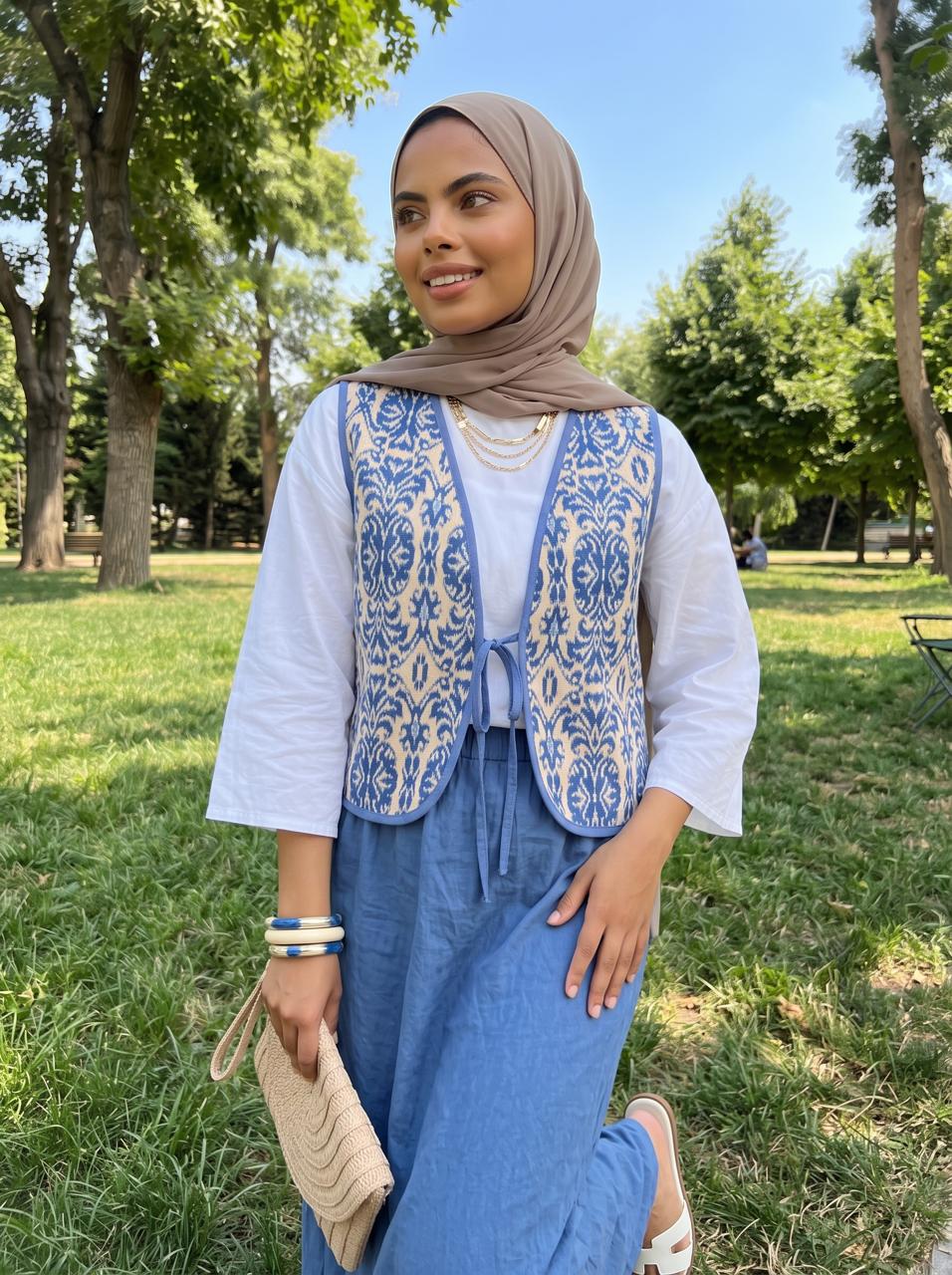 Jacquard Tie-Front Vest